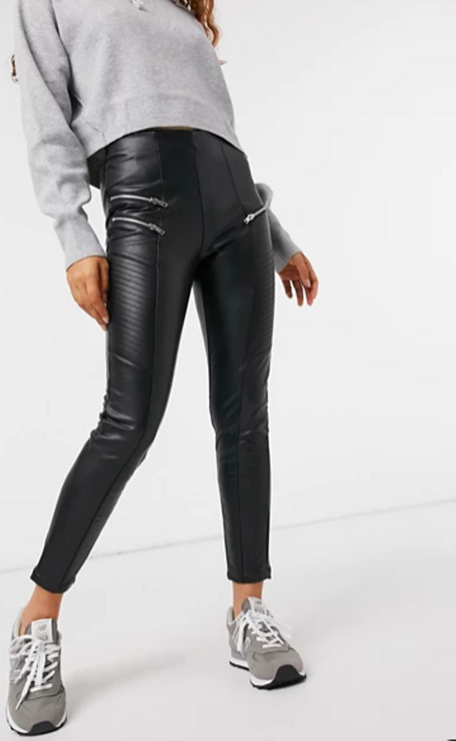 Leggings negros de efecto cuero y estilo biker de New Look Petite