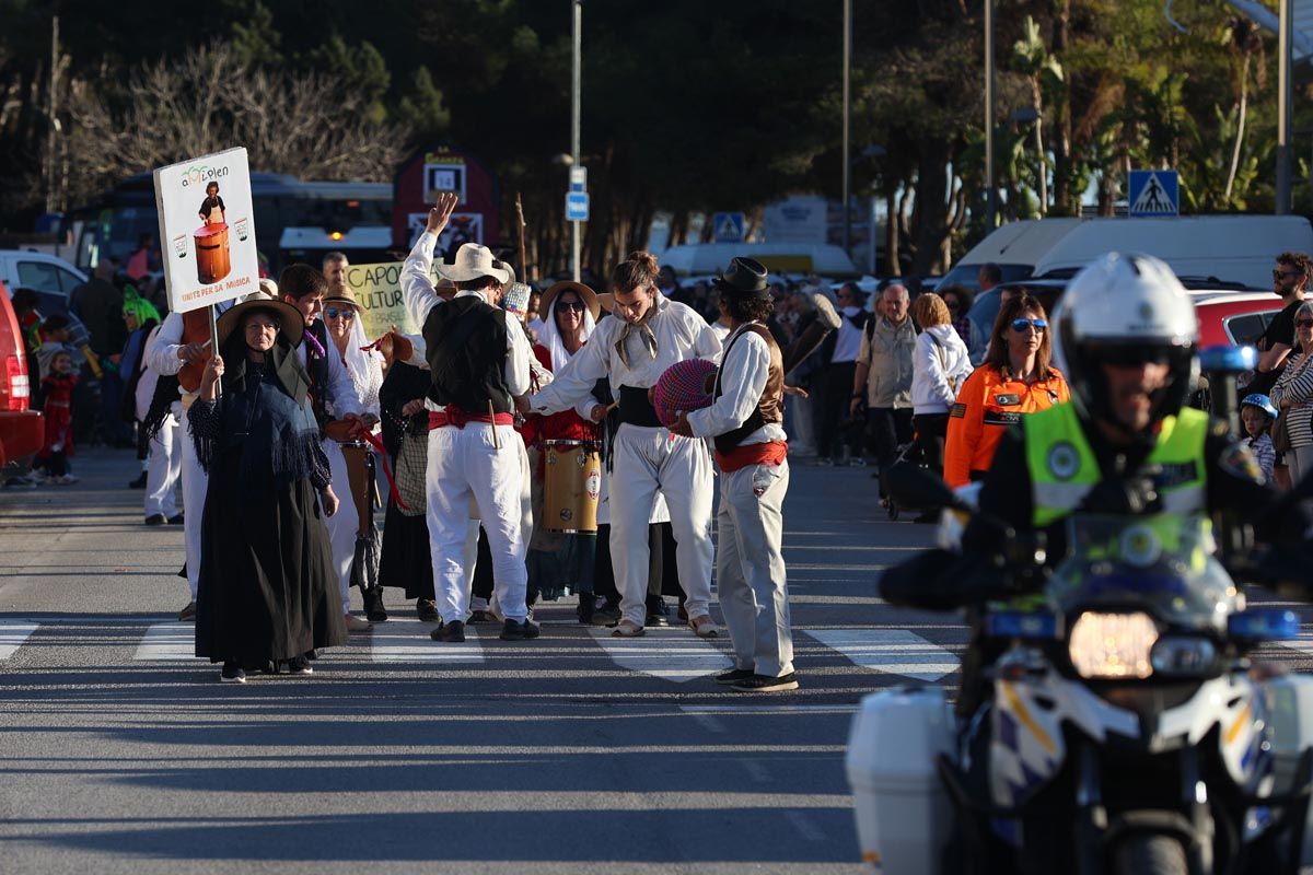 Mira aquí las imágenes de la rúa de Santa Eulària