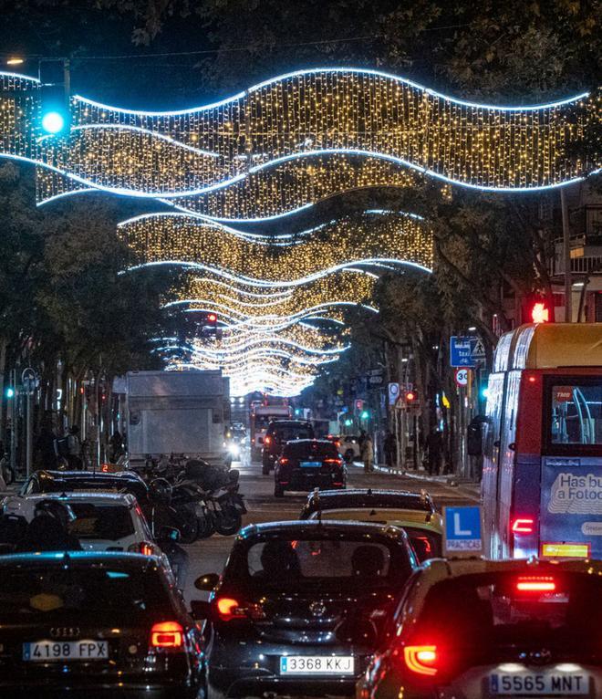 Els llums de Nadal s’encenen de forma esglaonada