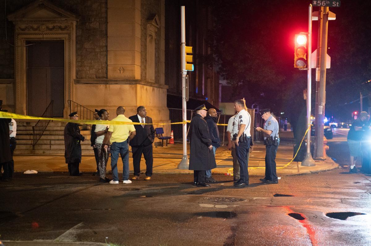 Vídeo | Almenys quatre morts en un tiroteig massiu a Filadèlfia