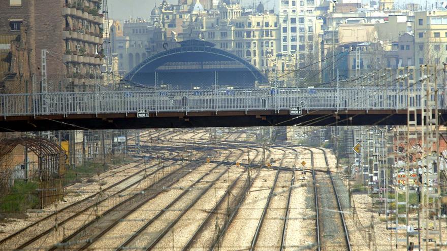 La Generalitat aprueba hoy el convenio del canal de acceso ferroviario que permitirá licitar las obras en julio