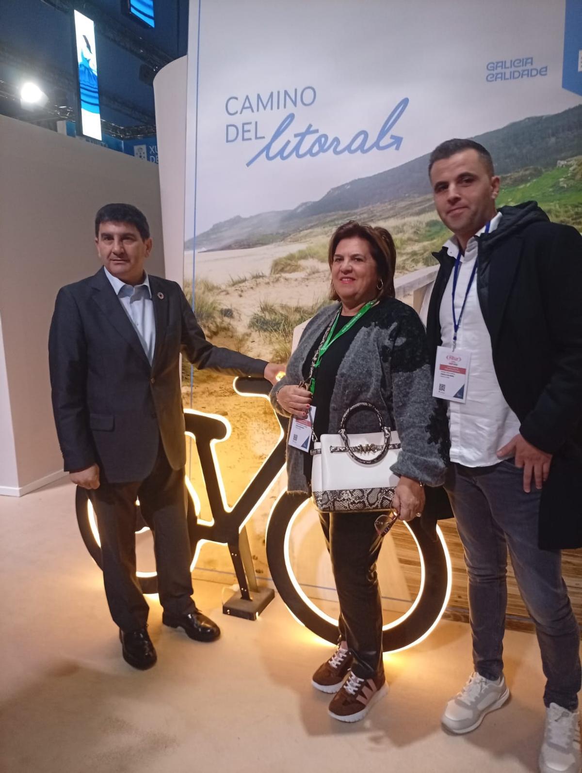 Pedro Blanco con Caridad González e Damián Torea en Fitur