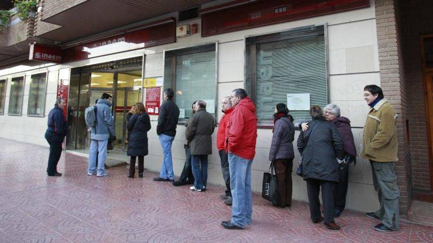 Aragón rompe la tendencia nacional y suma 3.317 desempleados en julio