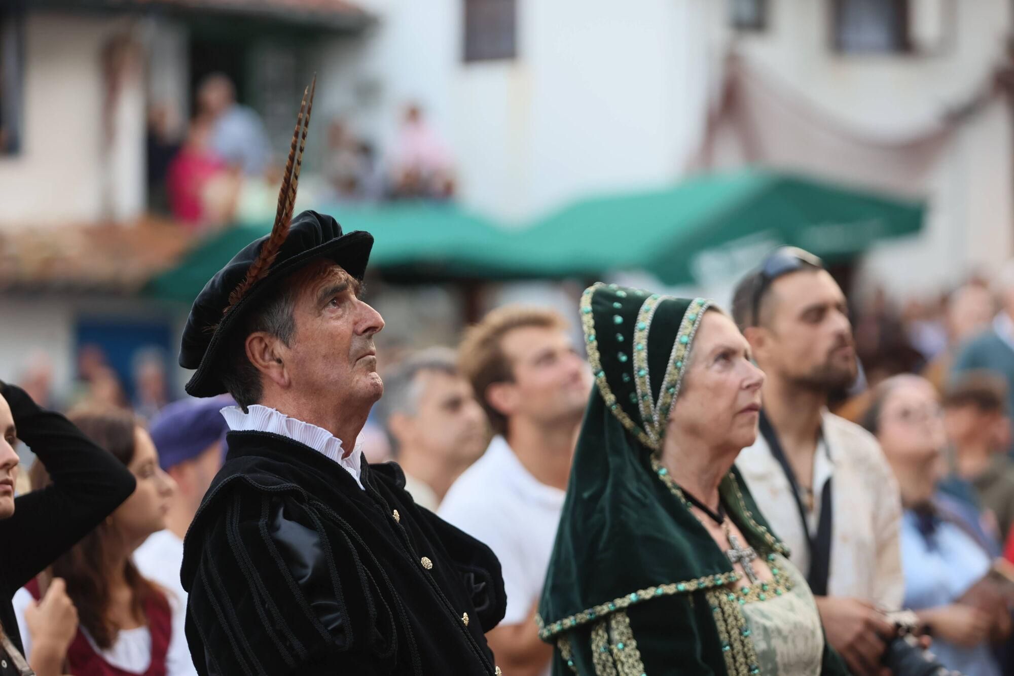 Carlos V siempre desembarca en Tazones
