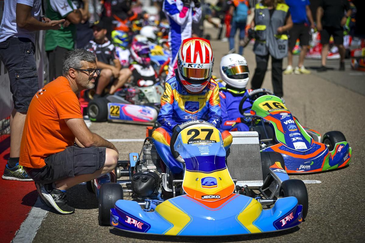 Alejandro Méndez listo para competir en una de las pruebas del campeonato nacional.