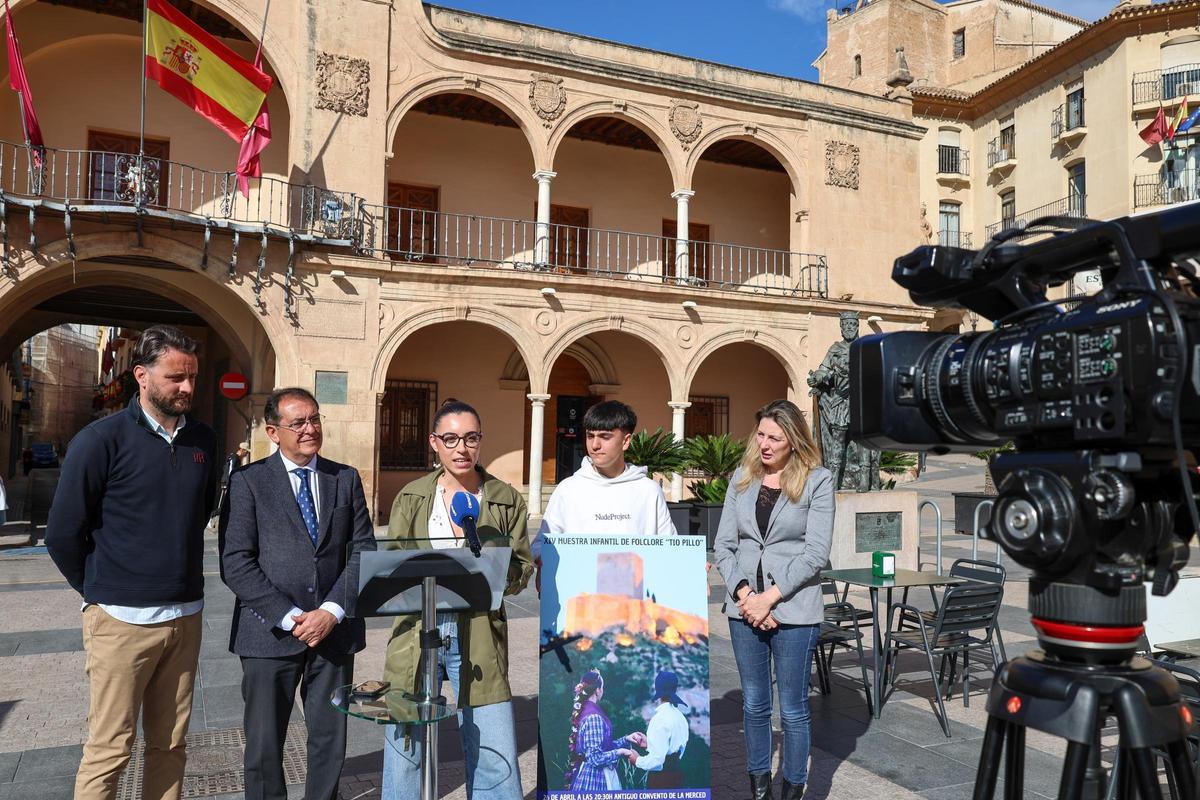 Ana Belén Sánchez, presidenta de la sección juvenil de Coros y Danzas Virgen de las Huertas.