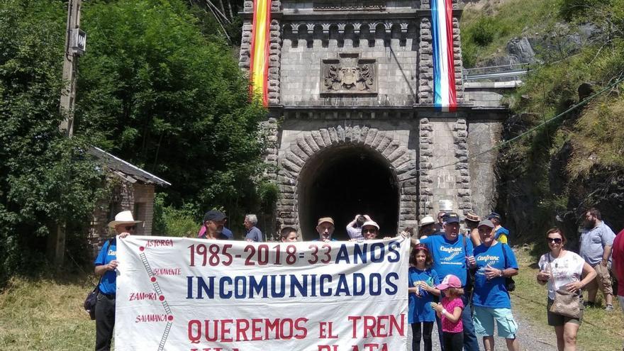 Reivindicación de la reapertura de la Ruta de la Plata en Canfranc.