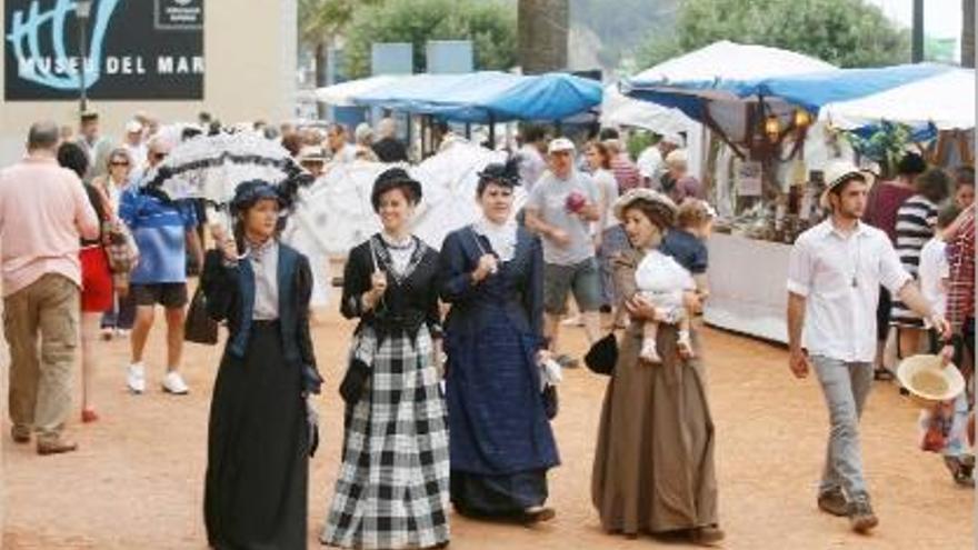 Lloret de Mar viatja al passat i recorda la seva història indiana