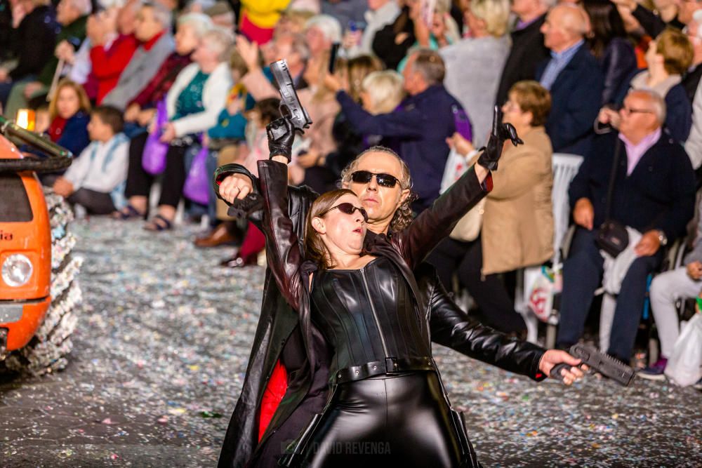 Desfile de carrozas de las fiestas de Benidorm