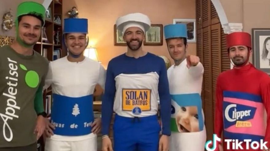 Un conocido tiktoker revoluciona el Carnaval de Tenerife con su disfraz: &quot;Solán de Baifos, solo los canarios lo entienden&quot;