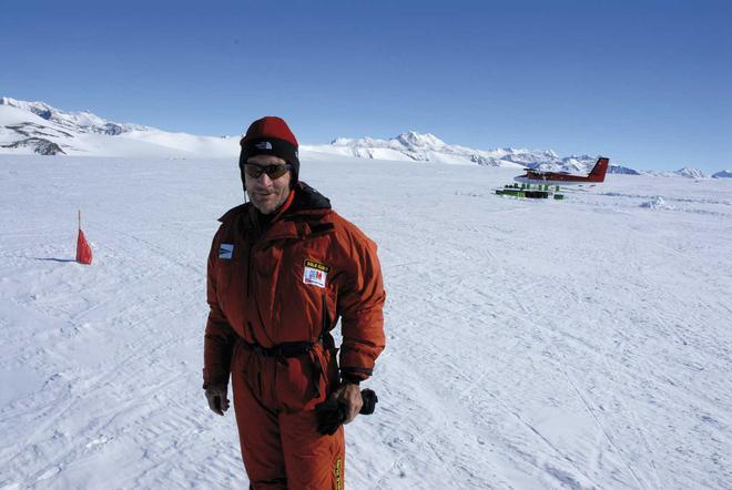Carlos Soria en la Antártida
