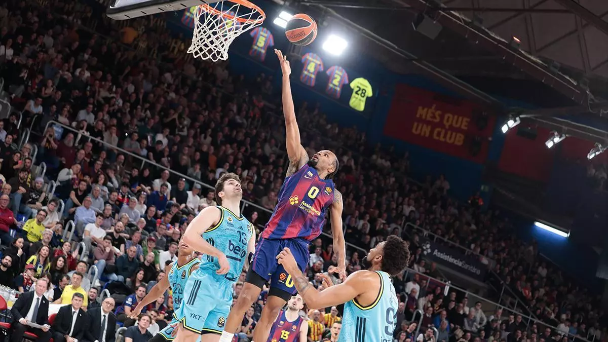 El Barça no sale del bache y tropieza ante el Fenerbahce