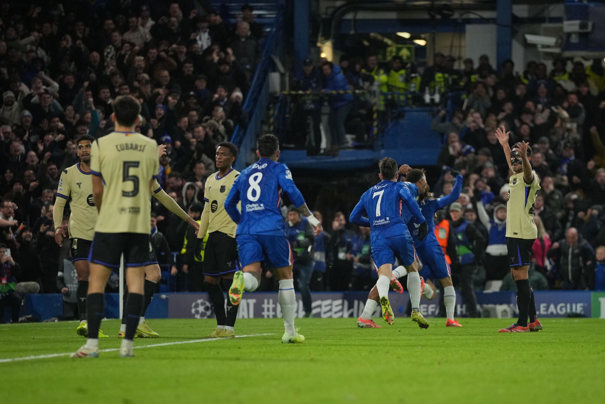 Champions League: Chelsea - Barcelona.