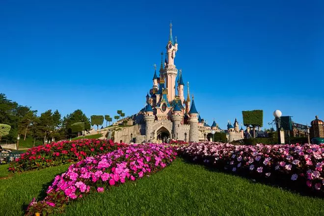 Empieza 2024 por todo lo alto: la oferta definitiva para viajar barato a Disneyland Paris