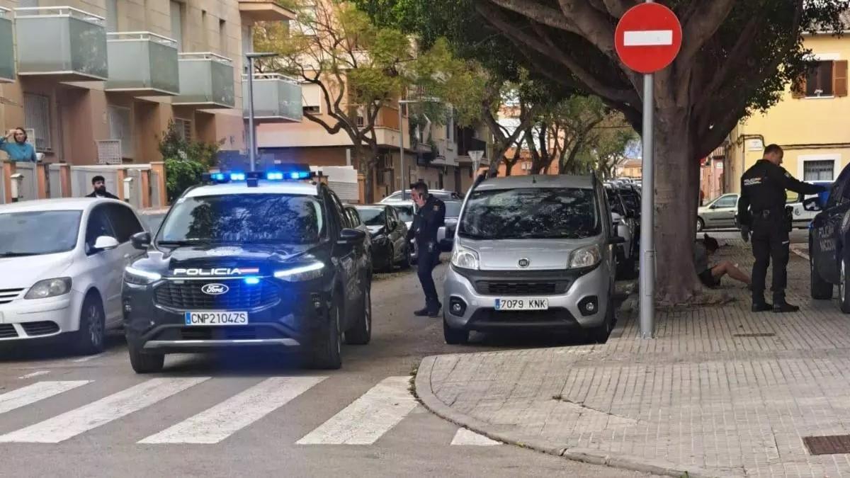 Beamte der Nationalpolizei am Ort des Geschehens in Son Ferriol.