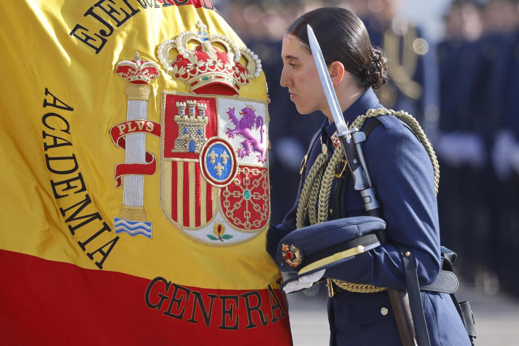 Las mejores imágenes de la Jura de Bandera en la Academia General del Aire con la princesa Leonor