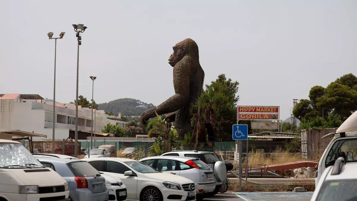 El Hippy Market Gorila de Cala de Bou, nuevo asentamiento de infraviviendas en Ibiza