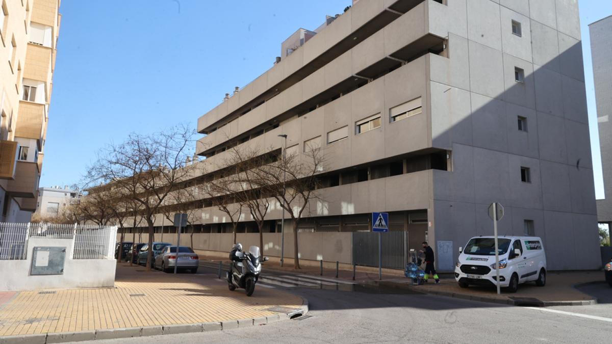 Edificio en la zona del Raval Universitari de Castelló que ha sufrido distintos casos de okupación.