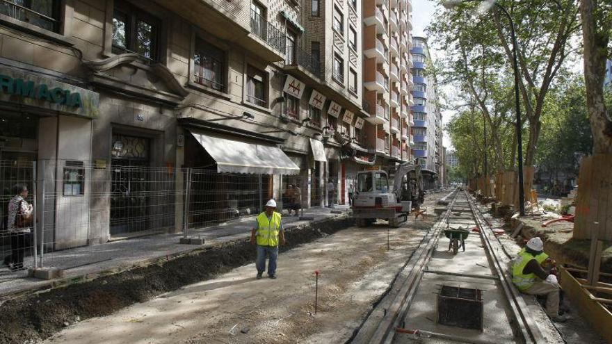 Los comercios del eje del tranvía viven su segunda crisis en 10 años