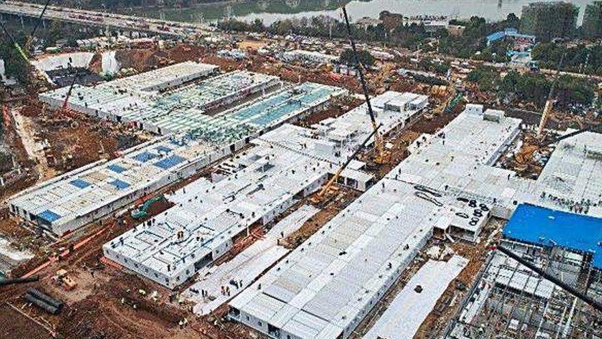 Fotografía aérea del hospital Huoshenshan, construido en diez días por el gobierno chino.