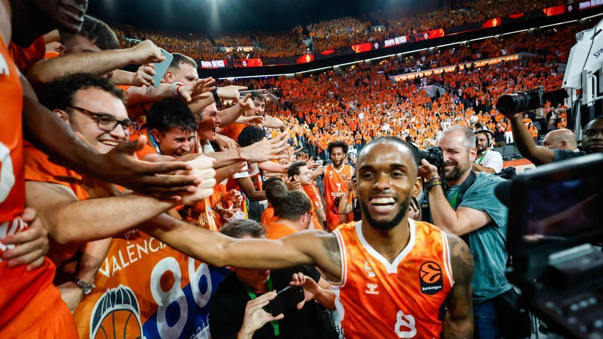 Valencia VLC SPD quinto partido de la serie de cuartos de final del play-off de la Euroliga entre el Valencia Basket y el Panathinaikos en el Roig Arena celebración del pase a la Final 4