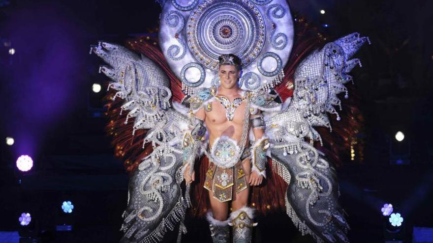 Gala de Elección del Rey del Carnaval de Verano de Puerto de la Cruz en el Lago Martiánez