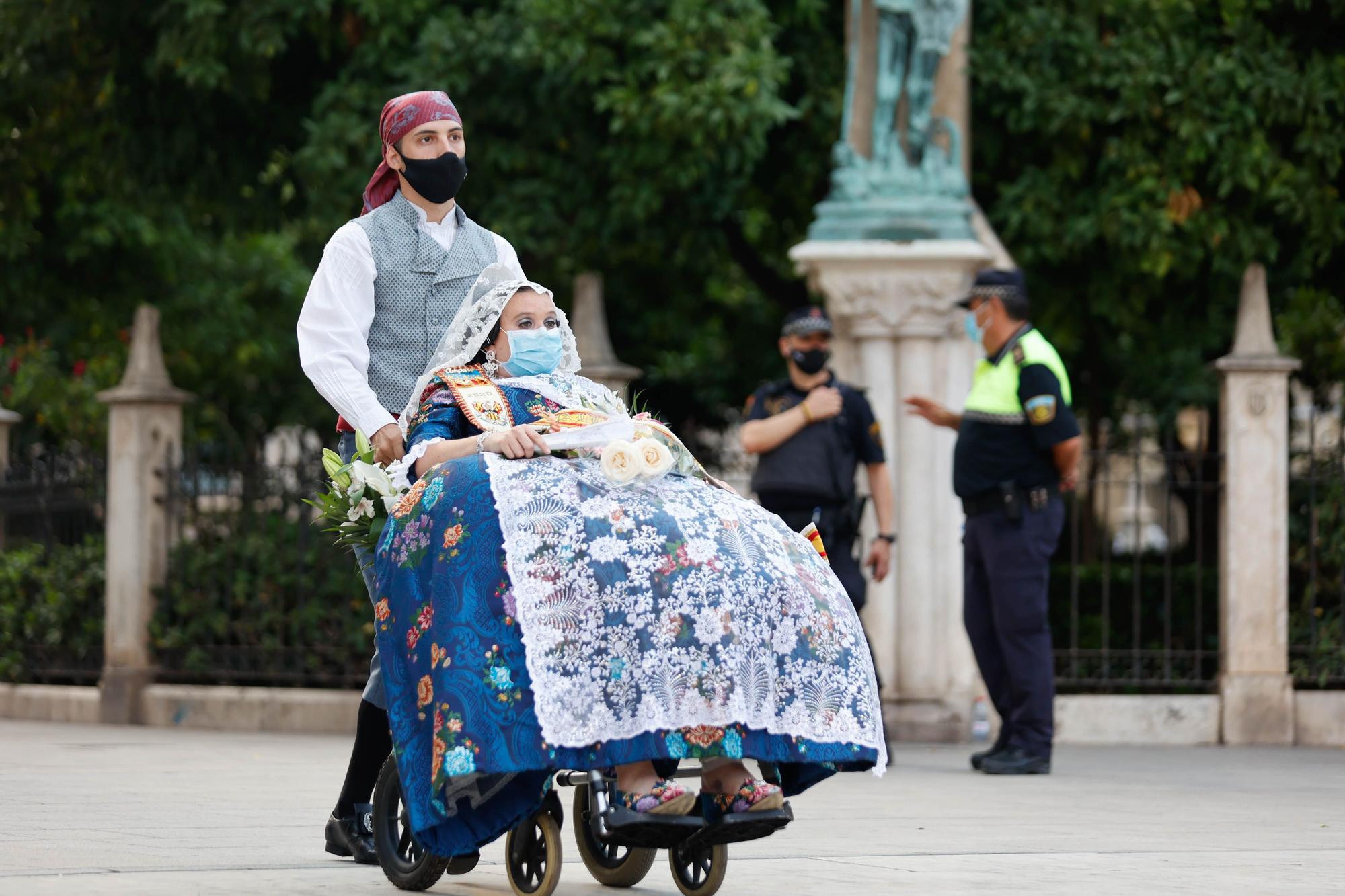 Búscate en el segundo día de Ofrenda por la calle Caballeros (entre las 18.00 y las 19.00 horas)