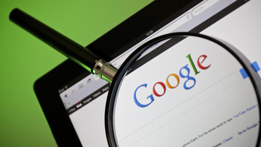 Google permite borrar todos los datos o descargarlos.