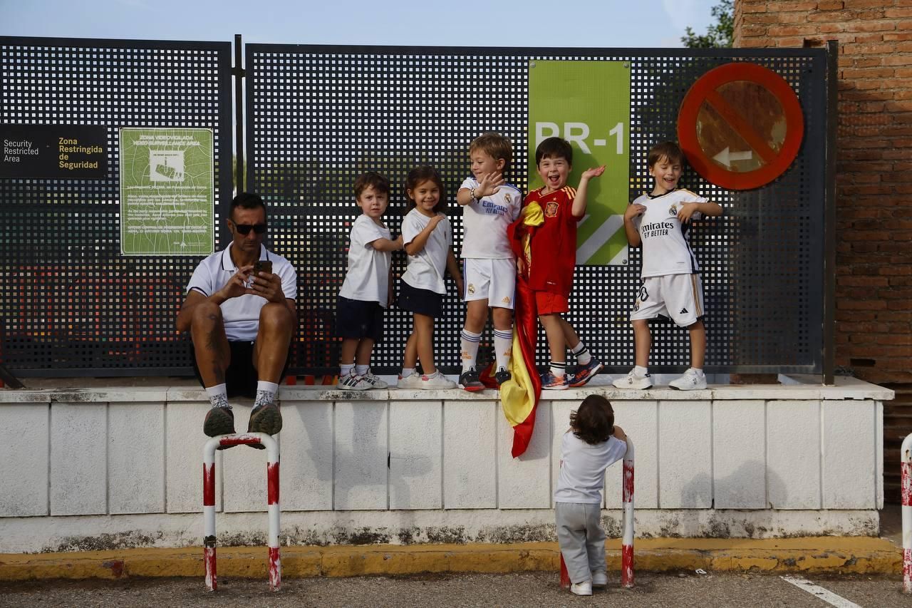 La selección española en Córdoba: la afición se vuelca con los jugadores