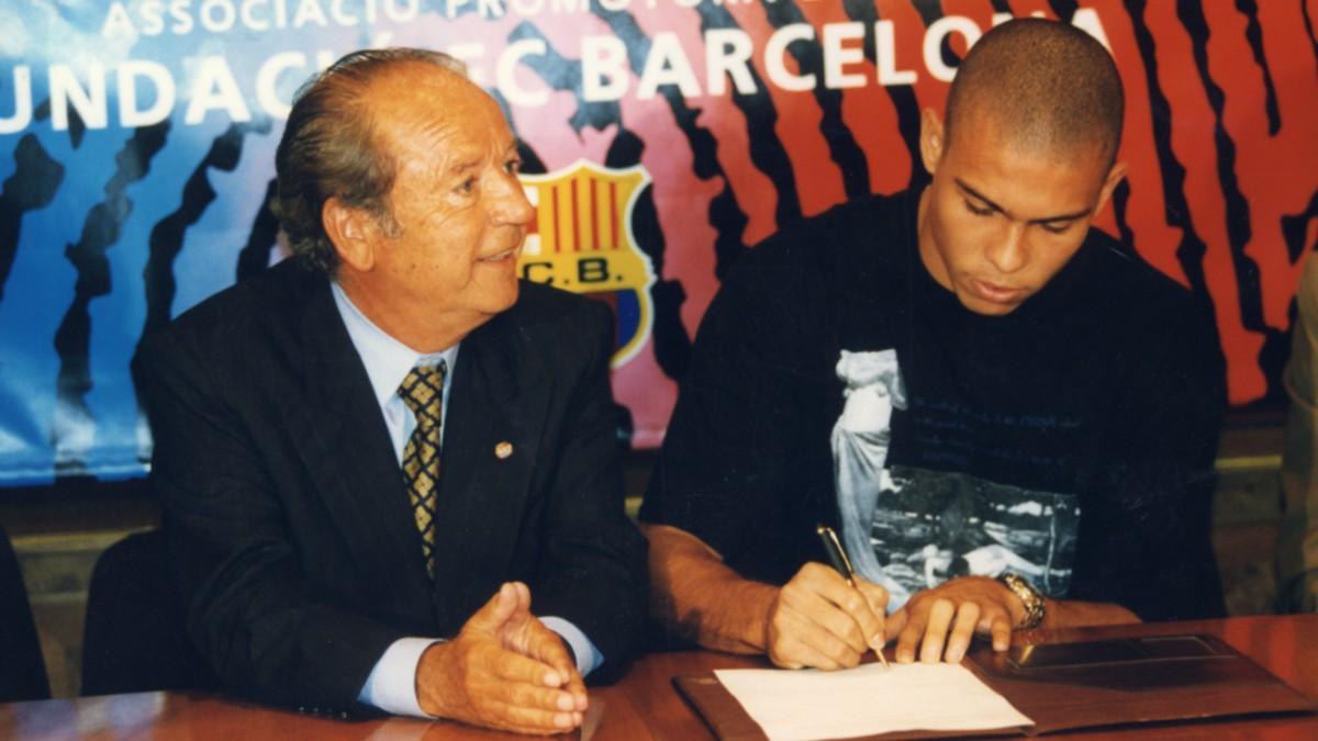 Nuñez fichó a Ronaldo Nazario