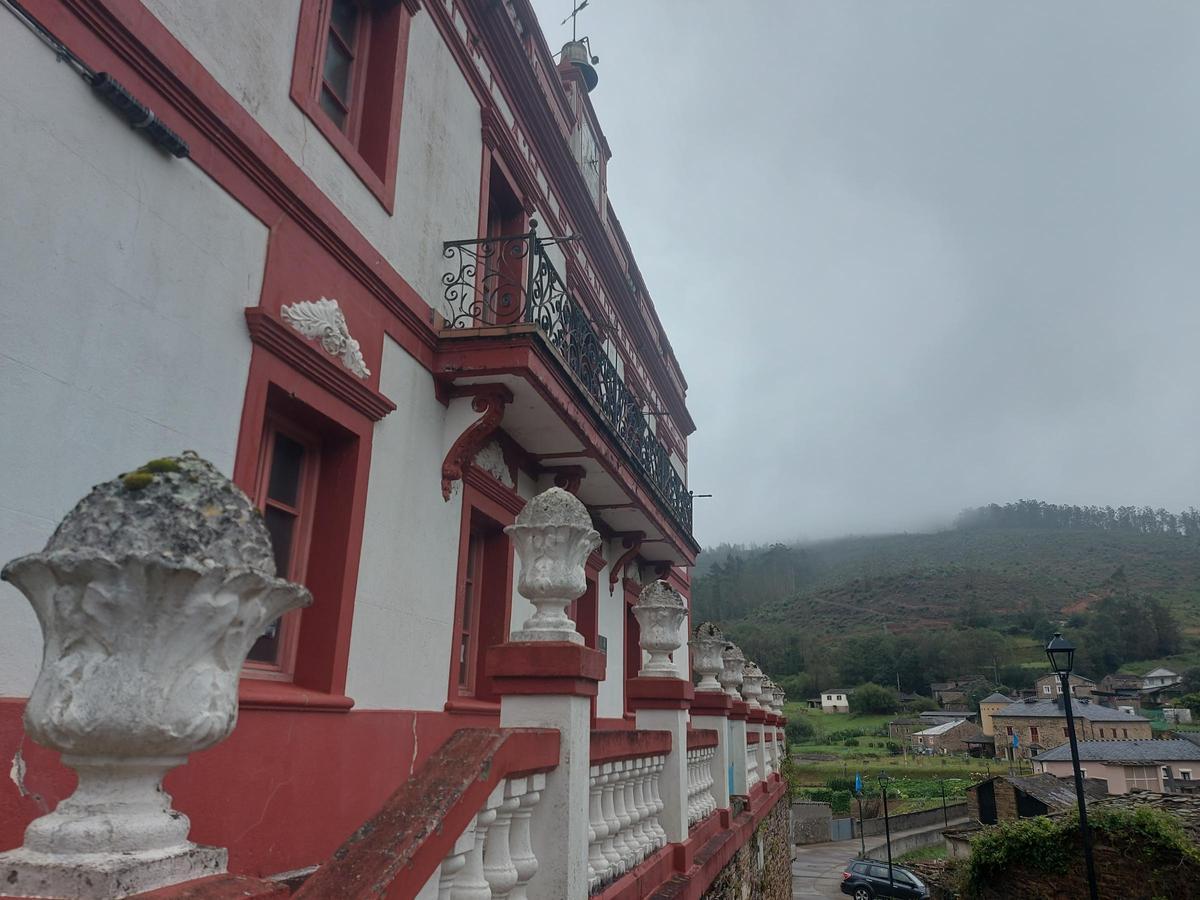 La Casa del Agua de Bres, cerrada al público.