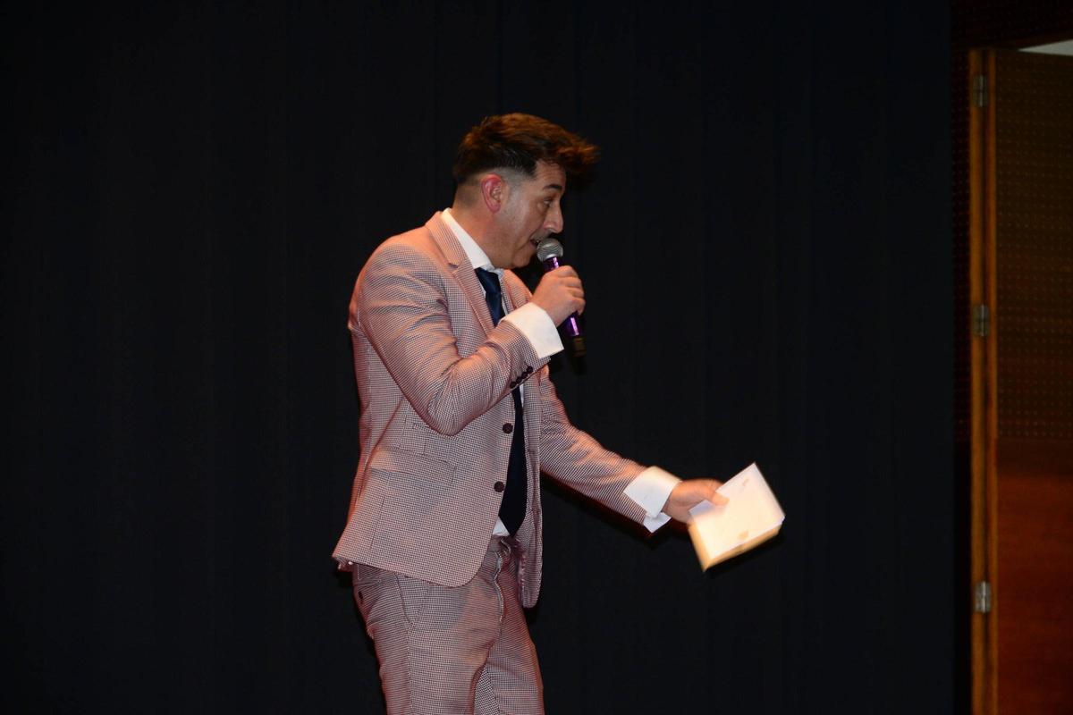 La I Gala da Muller, de carácter solidario, de la Asociación de Mulleres Rurais Mar e Agro  de Bueu