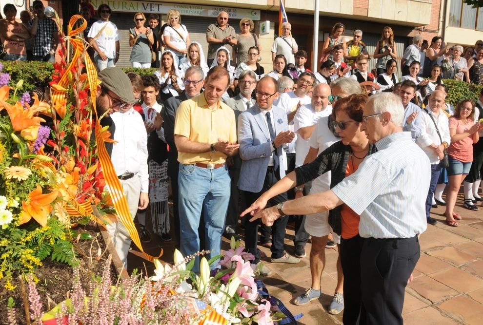 Unes 300 persones participen a l'acte oficial de la Diada a Berga