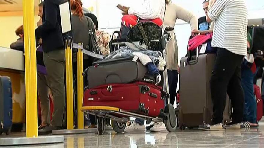 El puente de mayo arranca en el aeropuerto de El Prat con 122 vuelos cancelados