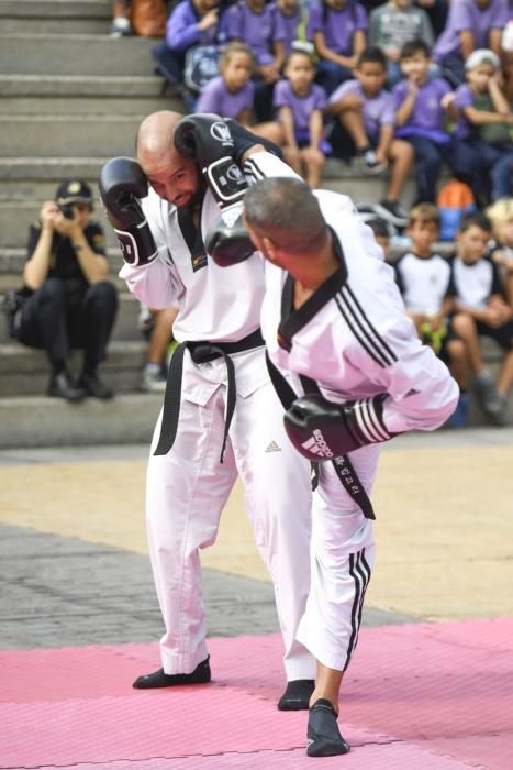 27-09-19 LAS PALMAS DE GRAN CANARIA. . LAS PALMAS DE GRAN CANARIA. Jornada de puertas abiertas de la Policía Nacional en el Parque Juan Pablo II. Fotos: Juan Castro.  | 27/09/2019 | Fotógrafo: Juan Carlos Castro