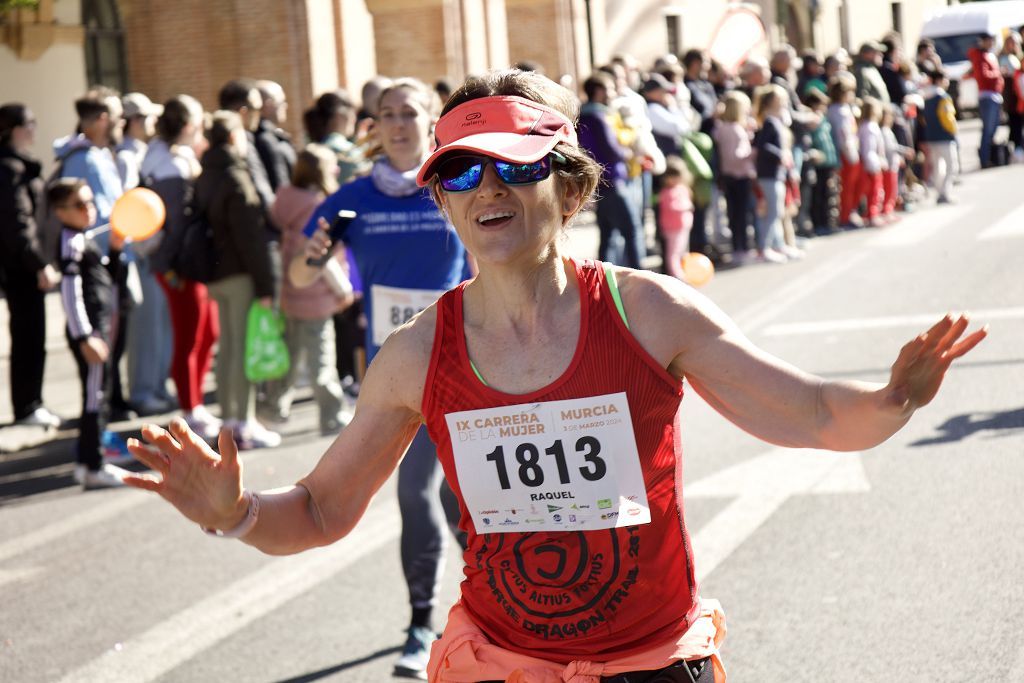 Las imágenes de la llegada a meta de la Carrera de la Mujer de Murcia 2024