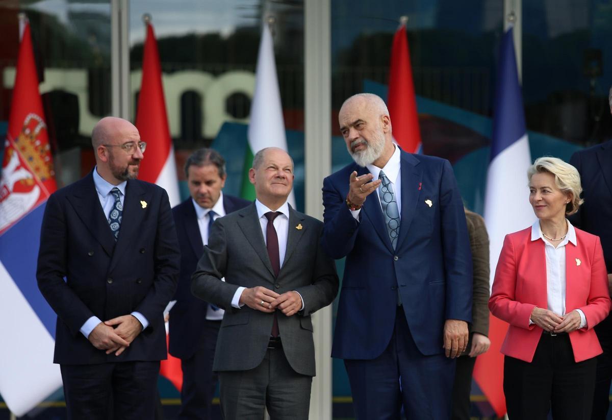 Els líders de la UE entren en escena per cridar a l’ordre Von der Leyen