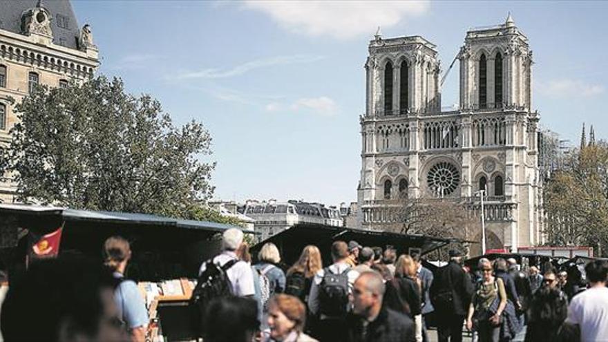 El Gobierno francés da el primer paso para poder recuperar Notre Dame