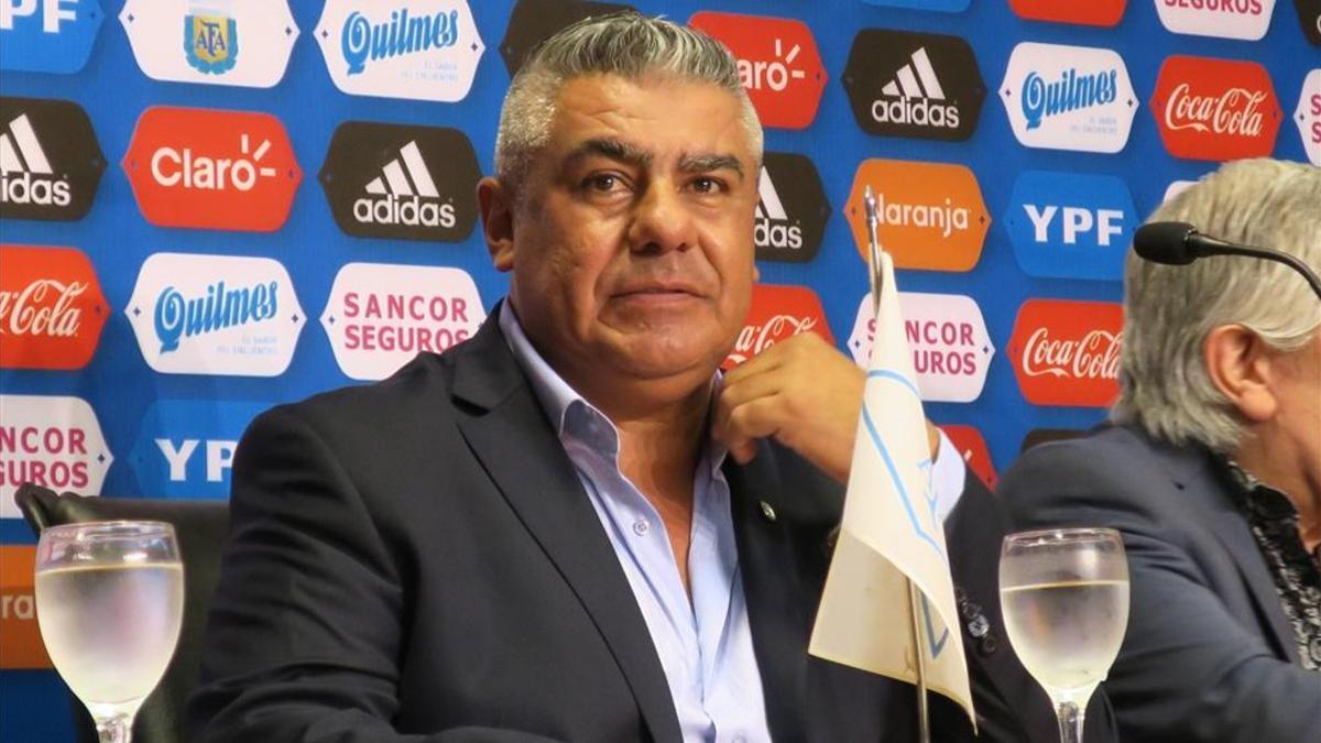 Chiqui Tapia confirmó que Argentina trabajará en Barcelona