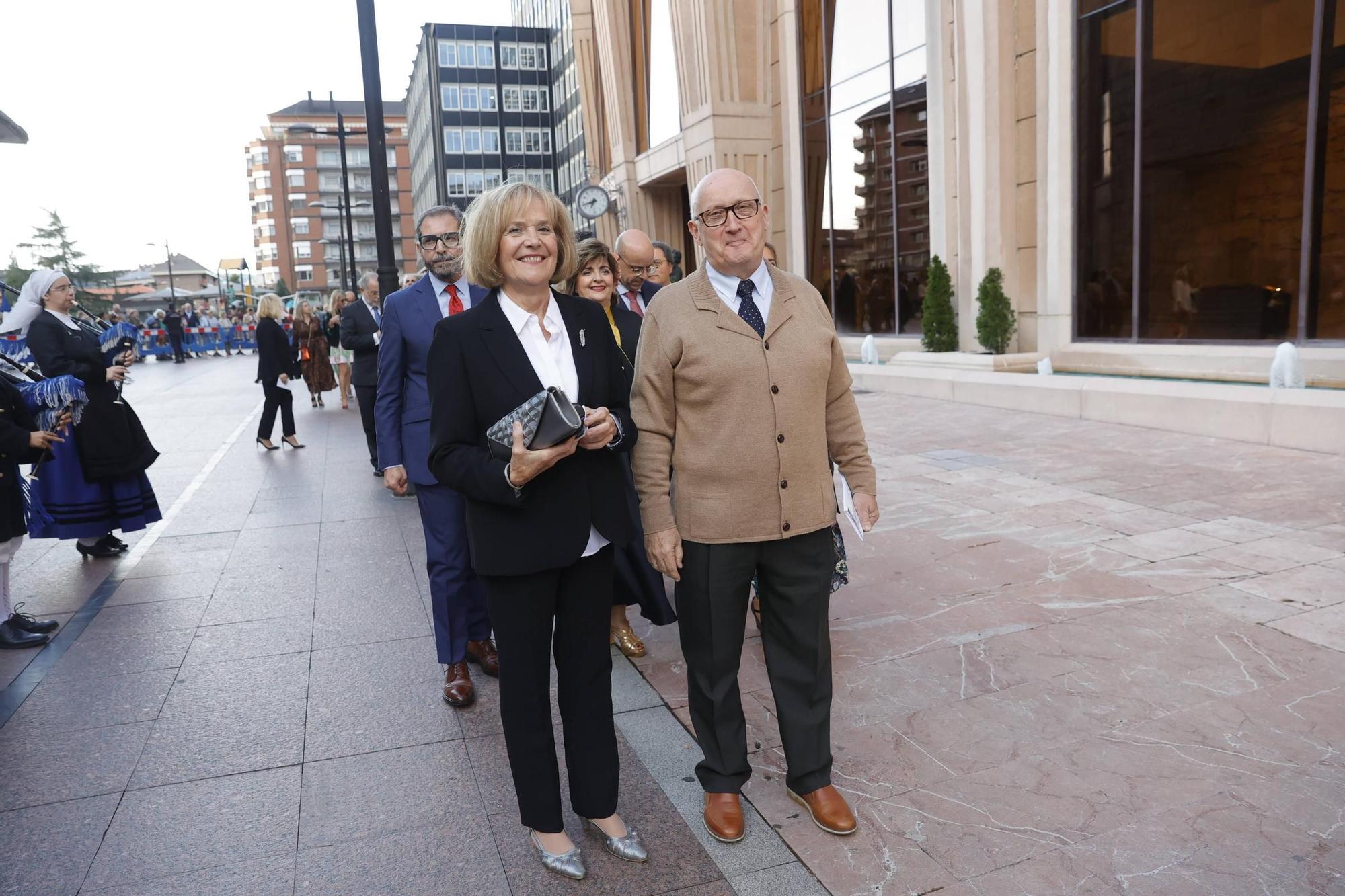 EN IMÁGENES: La Familia Real asiste en Oviedo al concierto de los premios "Princesa de Asturias"