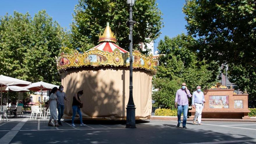 Los feriantes de Badajoz urgen que se permita abrir las atracciones infantiles