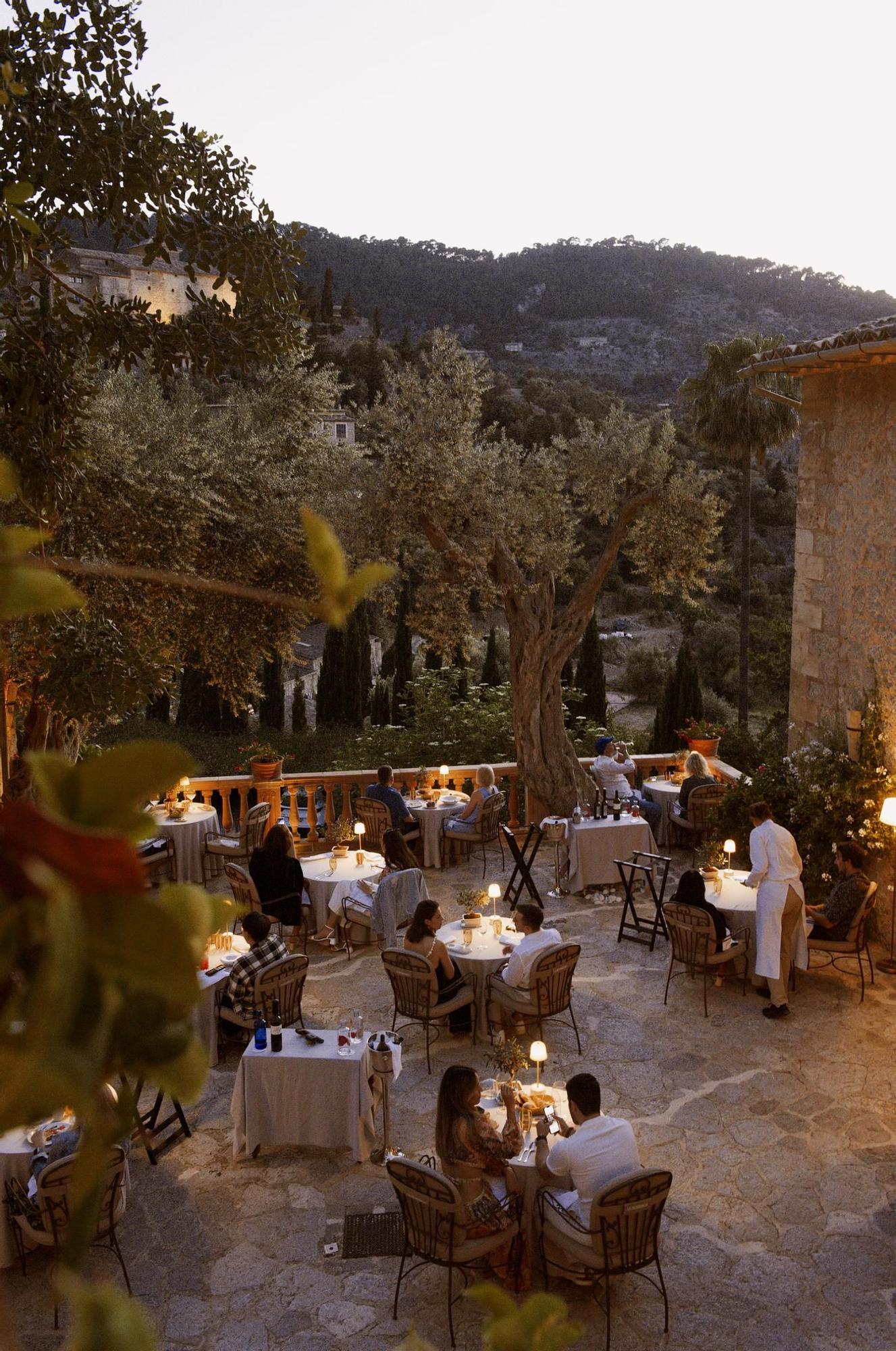 El Olivo es uno de los restaurantes más bonitos de La Residencia.