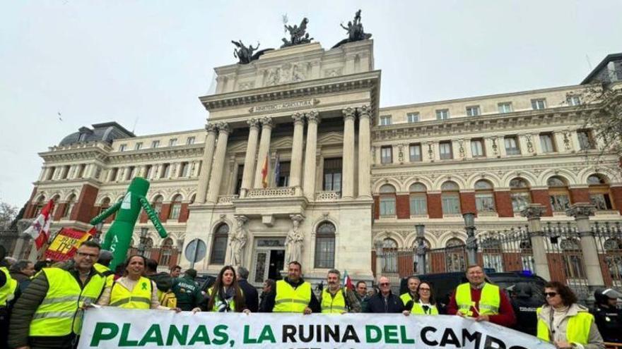 La Comunidad de Labradores respalda la acampada “contra el atraco del Gobierno al campo”