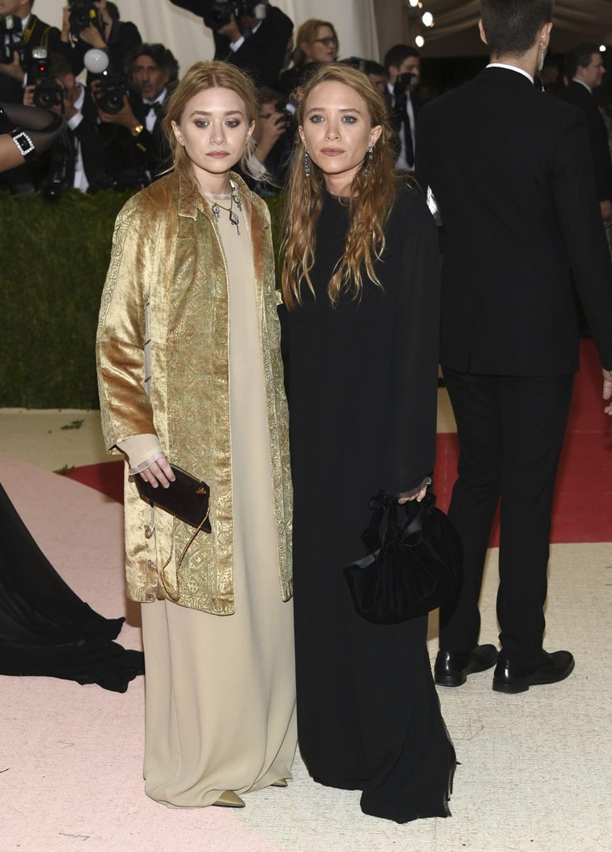 Ashley y Mary-Kate Olsen en la Gala Met 2016