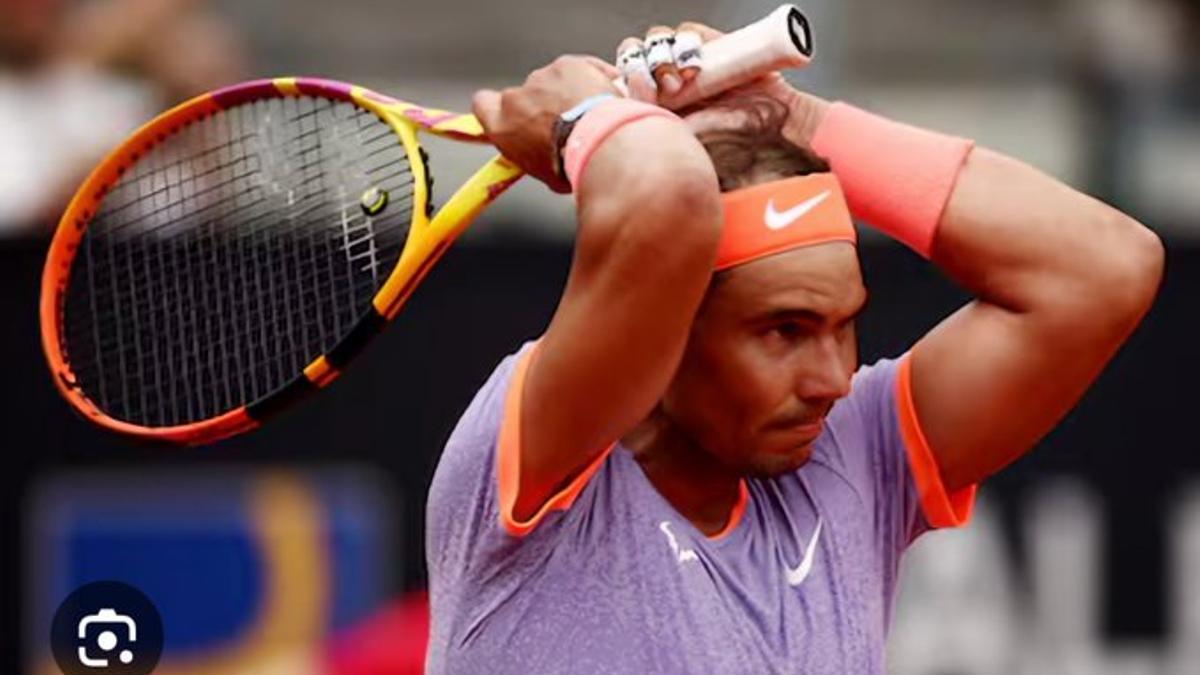 Nadal se desespera tras fallar un punto ante Hurkacz.