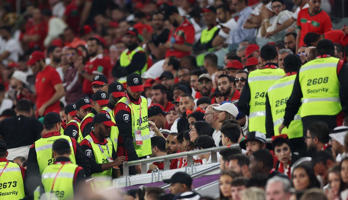 Vigilantes de seguridad durante uno de los partidos del Mundial.