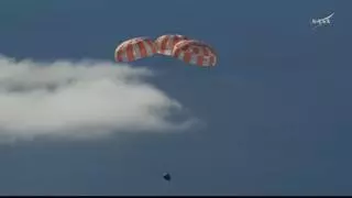 La misión Artemis completa su histórico viaje alrededor de la Luna y consigue volver a la Tierra sana y salva: "Esto solo es el comienzo"