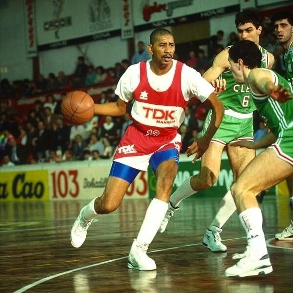 George Gervin, en un partit del TDK contra el Clesa Ferrol