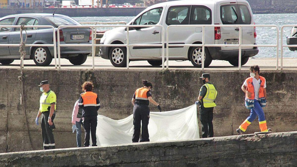 El cuerpo de Carlos S.F. fue rescatado de la ría en la mañana del miércoles.