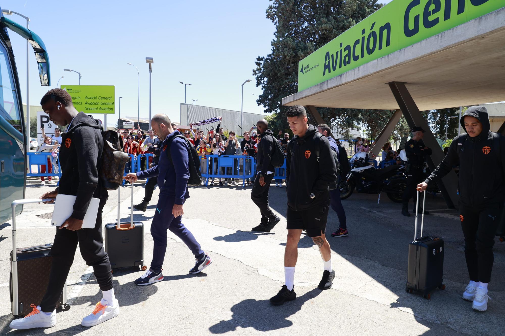 Así ha recibido la afición recibe al Valencia CF en Manises